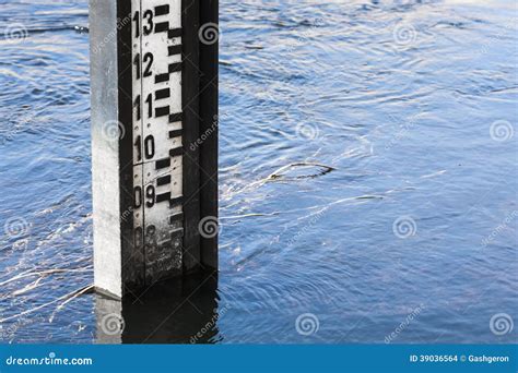 Water Level Measurement Gauge. Stock Photo | CartoonDealer.com #39036564