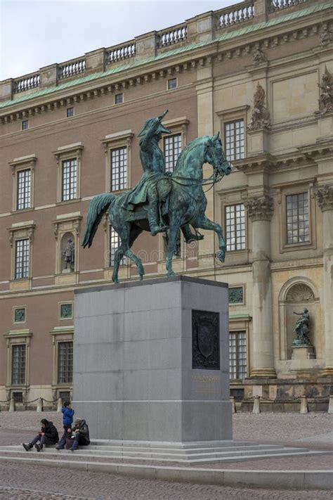 Estatua De Carlos XIV Johan En Estocolmo En La Plaza Frente Al Palacio