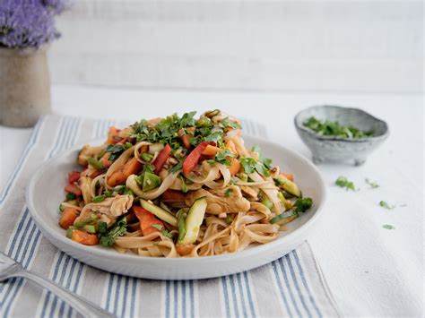 Asiatischer Reisnudelsalat Mit H Hnchen Rezept Mit Video Kitchen