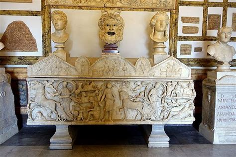 Filesarcophagus With Selene And Endymion S 725 Early 3rd Century Ad Lid With Pluto And