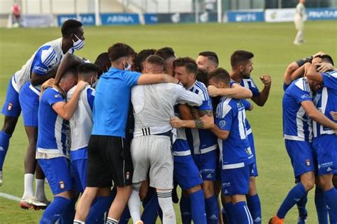 Un técnico del Lorca Deportiva da positivo por coronavirus y la