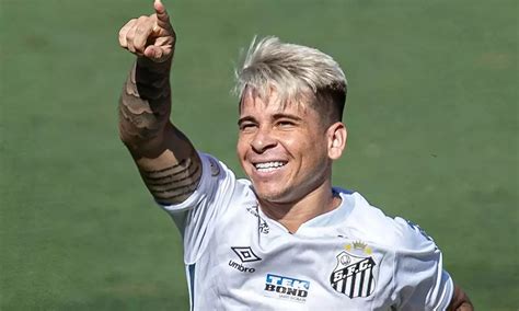 Soteldo Encaminha Sa Da Do Santos E Deve Fechar Novo Clube