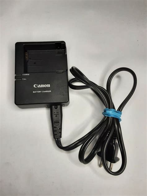 Canon LC E8E Charger For LP E8 Battery Pack 4520B003 For T3i T5i T4i