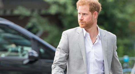 Il Principe Harry Irriconoscibile Con Barba E Capelli Lunghi Il Nuovo