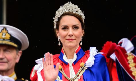 Kate Middleton Con Joyas De Diana De Gales E Isabel Ii En La Coronaci N