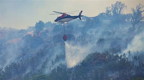 Incendios Forestales Cinco Comunas Siguen En Alerta Roja Y Reportan