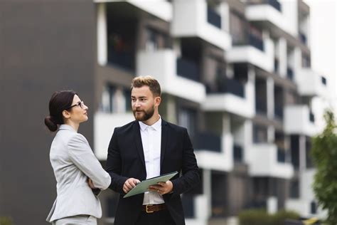 5 raisons pour faire appel à un courtier immobilier