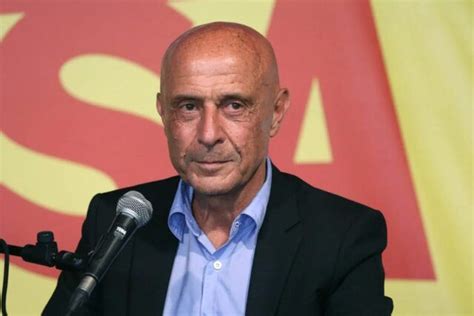 Minniti Cambiare La Bossi Fini E Un Piano Europeo Per Lafrica