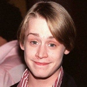 Macaulay Culkin - Age, Family, Bio | Famous Birthdays