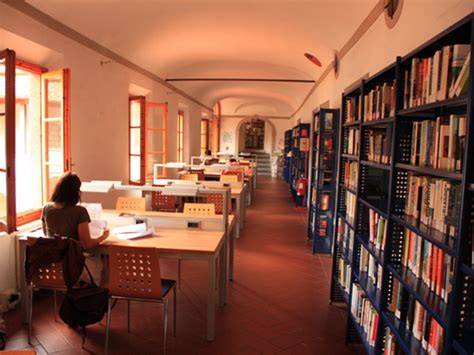 Tutti A Tavola In Biblioteca Con Il Libro Servito Pranzo Sociale