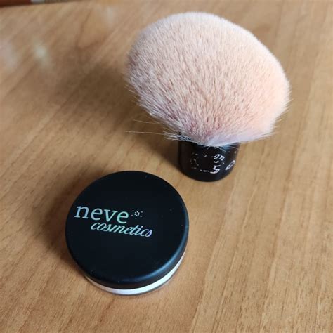 Neve Cosmetics Cipria In Polvere Cannes Review Abillion