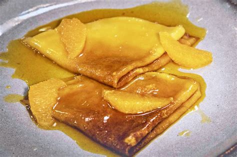 Crêpes Suzette De Dani García Un Postre Francés Imprescindible Gastronomía And Cía