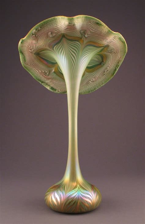 Quezal Jack In The Pulpit Art Glass Vase Collectors Weekly