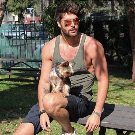 167 4 mil curtidas 896 comentários Nick Bateman nick bateman no