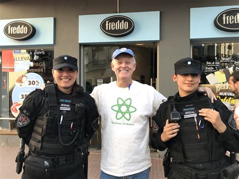 Buenos Aires, Argentina: Sometimes being in the hands of the police ain