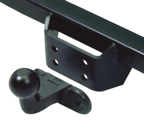 Фаркоп IMIOLA W.049 для Volkswagen Crafter II фургон без ступеньки 2016-