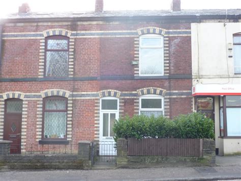 Bell Lane Bury Bl9 6hs 2 Bed Terraced House £825 Pcm £190 Pw