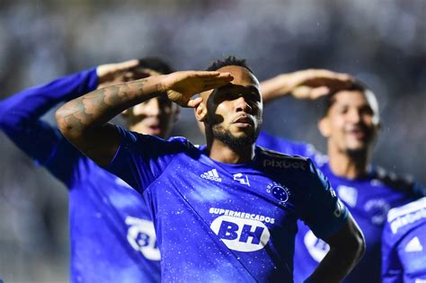 Cruzeiro Ganha Ajudas Inesperadas Campe O Da S Rie B Sem Entrar Em