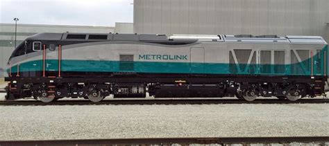 Metrolink S New Emd F Headed West To La Train Railroad