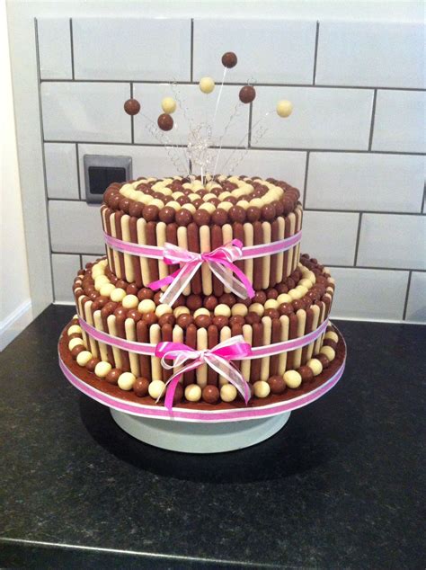 Our 15 Most Popular 18th Birthday Cake Ever – Easy Recipes To Make at Home