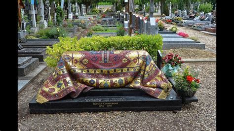 Cimetière Russe Et Tombeau De Noureev 4k Sainte Geneviève Des Bois