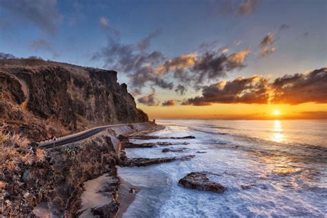 Coucher De Soleil Au Cap La Houssaye A Saint Paul Ile De La Reunion