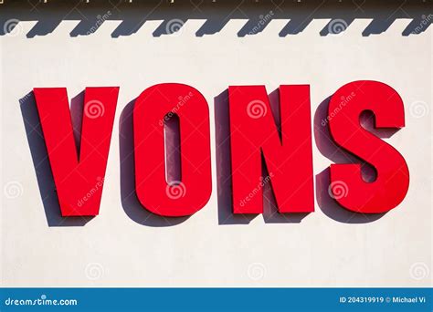 Vons Sign, Logo On Supermarket Chain Store Facade. Vons Is A Southern ...