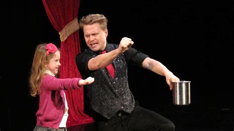 7 Best Magic Shows for Kids in NYC