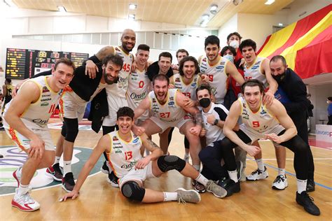 La foto gallery di OraSì Ravenna Cestistica San Severo Basket Ravenna