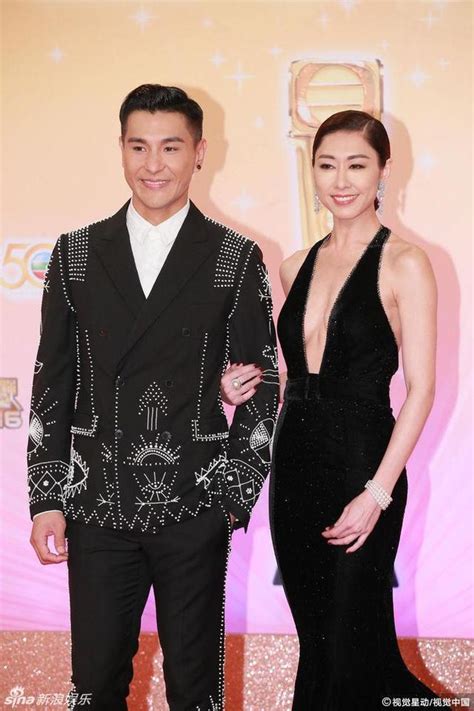 Tvb2016年台慶紅毯 胡定欣鄧萃雯深v大秀身材 每日頭條