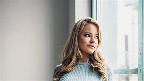 Acpent Con Crop Top Gris Y Bikini Blanco ColorMusic