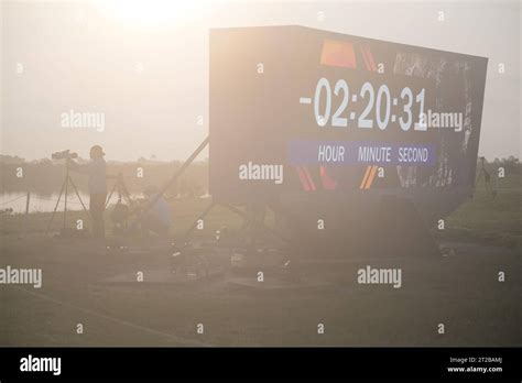 Psyche En El Launch Pad El Reloj De Cuenta Atrás Se Ve Mientras Continúan Los Preparativos Para