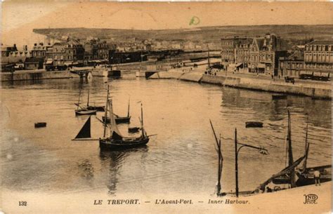 Le Treport L Avant Port au Tréport