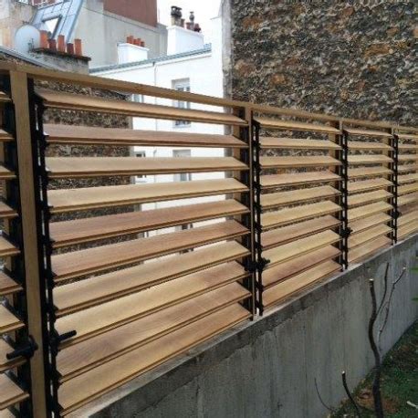 Découvrez les kits brise soleil à lames orientables sur le site de la