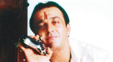 In Vaastav: A menacing and vulnerable Sanjay Dutt | Bollywood News ...