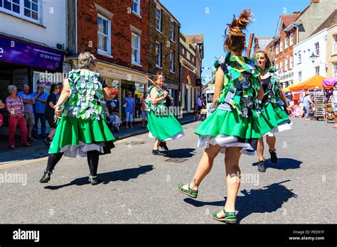 Women Clog Dancing Hi Res Stock Photography And Images Alamy