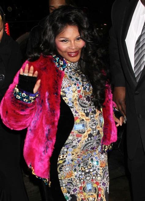 Lil Kim Pregnant With Baby Bump Photos Celeb Dirty Laundry