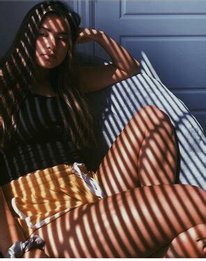 Sexy Asian Chick Porn Pic