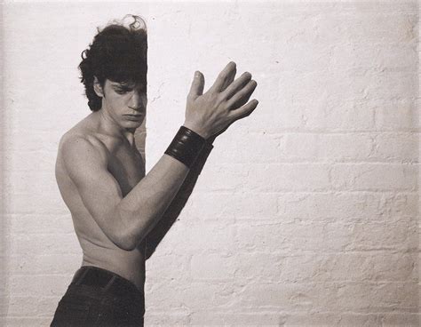 6 Twitter Robert Mapplethorpe Self Portrait Portrait