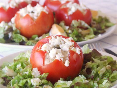 Tomates Rellenos De Atun Un Plato Fresco Y Ligero Perfecto Para El Verano