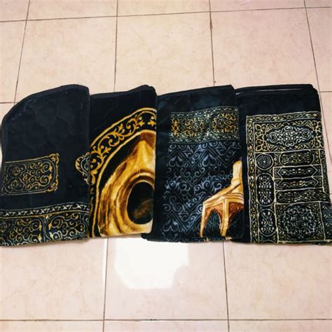 Hitam Turkish Prayer Rug Soft Thick Smooth Latest Black Kiswah Motif