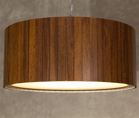 Lustre de Madeira Ripado redondo Imbuia 50cm Wood Iluminação