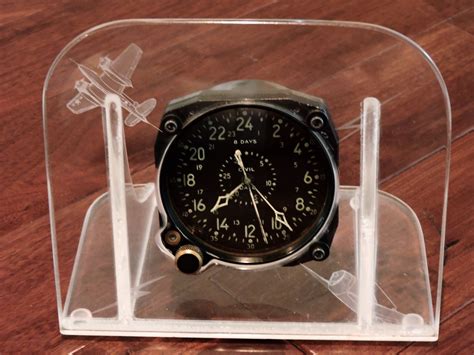 Aircraft Clock 8 Day Civil Date Indicator Aeronaval Cdia Waltham Wwii Clock Civilization