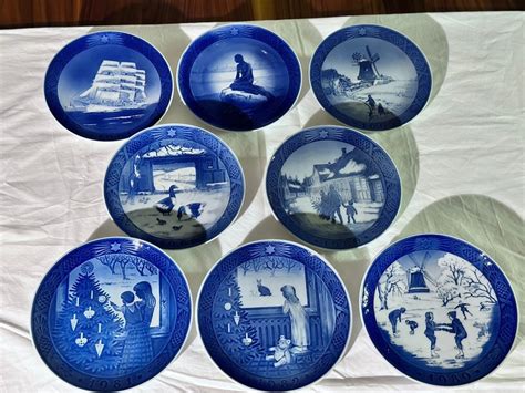 Royal Copenhagen - Christmas plates (8) - Porcelain - Catawiki