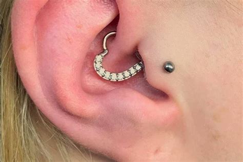 Daith Ear Piercing Everything You Need To Know Daith Piercing