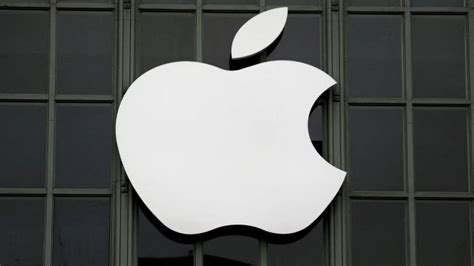 Apple Supplier Foxconns Q Profit Falls In Line With Estimates