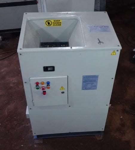 Mini Plastic Shredder Machine at Rs 90000 | Plastic Shredders | ID ...