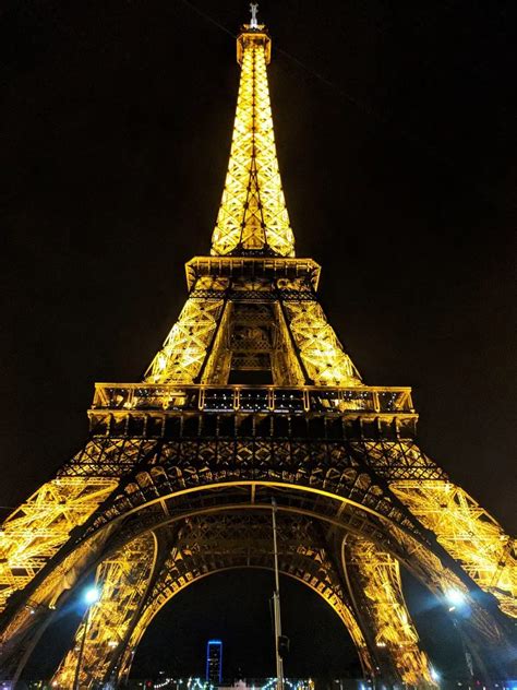 What Is On The Third Floor Of Eiffel Tower At Night | Viewfloor.co