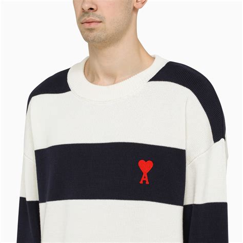 Ami Paris Pull Col Rond Ami De Coeur Ray Thedoublef