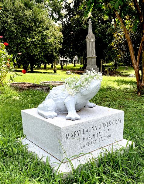 Elmwood Cemetery Memphis TN : r/CemeteryPorn